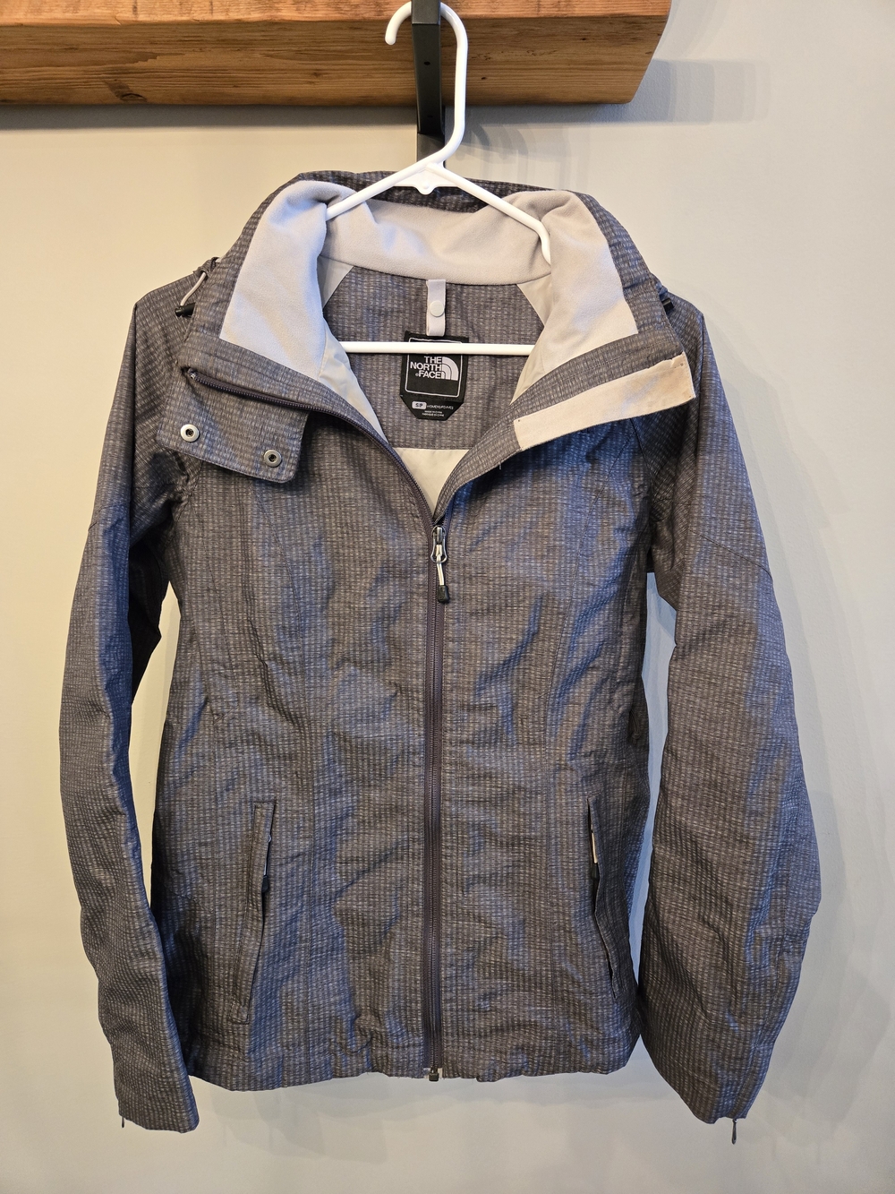 The North Face Women's Gray Fall Layer.
